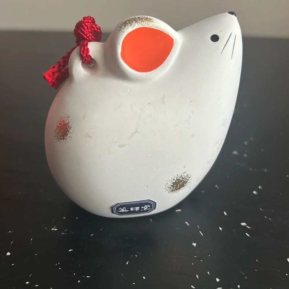 White Clay pottery Japanese Mouse Bell
